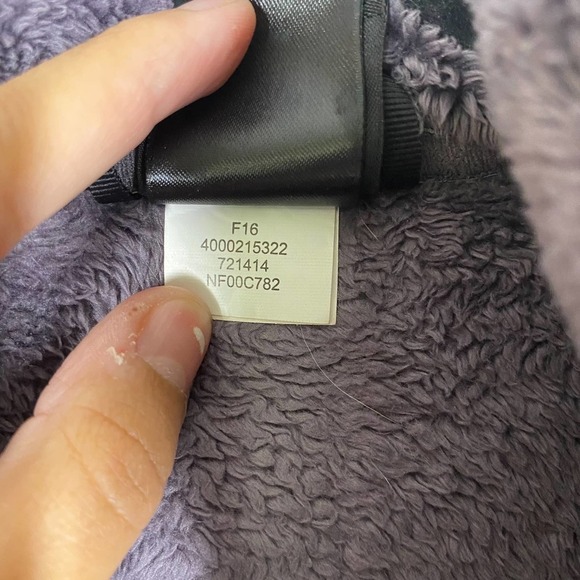 The North Face NF00C782 Deep Purple Fuzzy Osito Full Zip Jacket Women’s XS - Picture 5 of 11